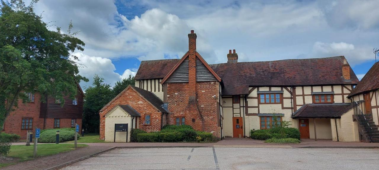 Meadow Farm Redditch By Marstons Inns Exterior foto